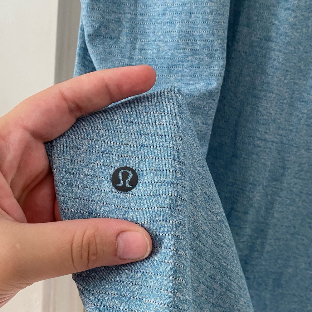 Lululemon Mens Light Blue Metal Vent Tech Short Sleeve Shirt - Picture 3 of 3